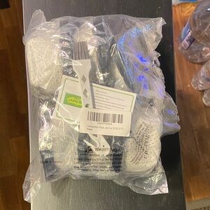 Disposable Filters six in all fits Shark hand held vacuum.NO vacuum